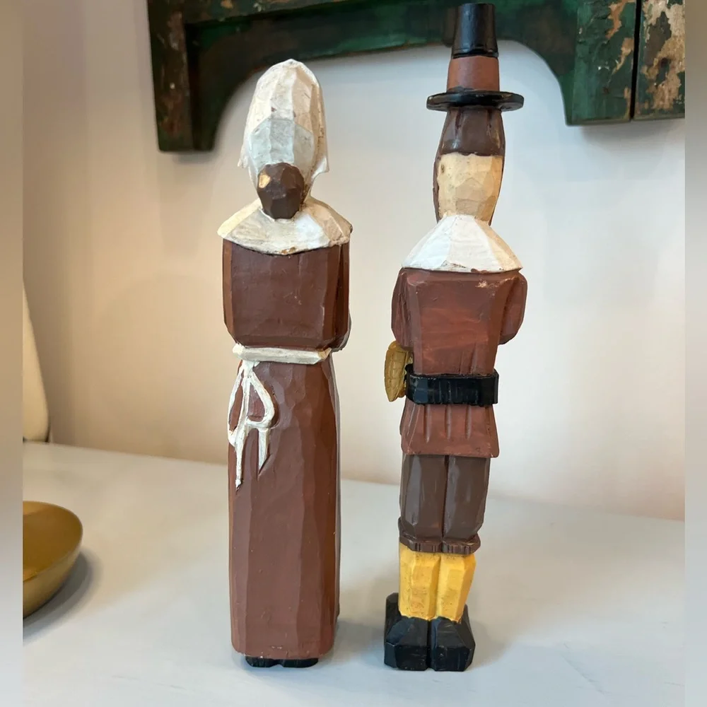 Midwest Set Of 2 Carved Thanksgiving Pilgrim Man & Woman Pencil Thin Figurines